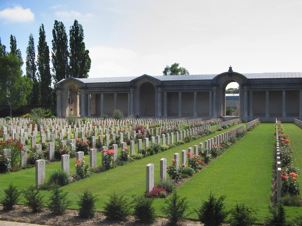 Faubourg D'Amiens Cemetery Arras 