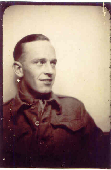 Leslie Thompson in his army uniform