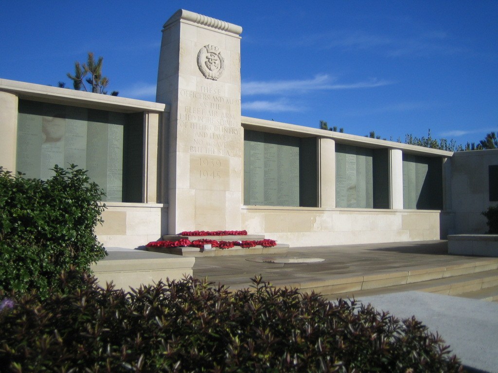 Lee-on-Solent Memorial with panels of names to either side