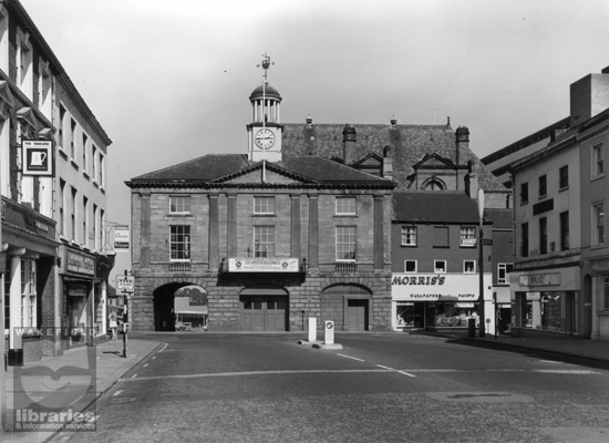Pontefract, Town Hall