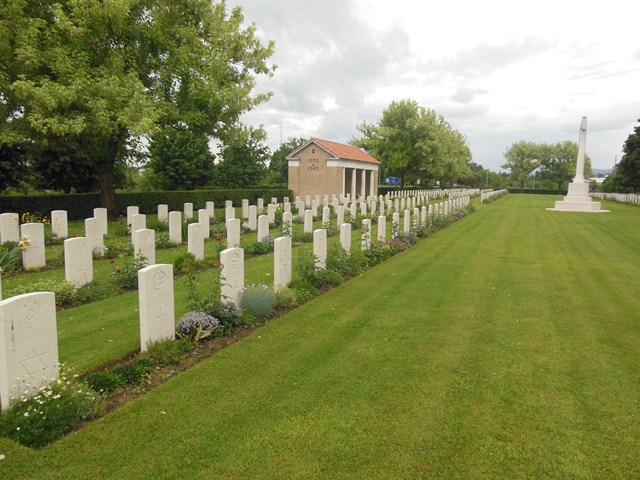 Forli War Cemetery